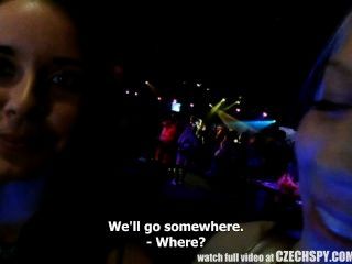 Spycam En Gafas Adolescentes Aficionados Sexy Recogido En La Discoteca