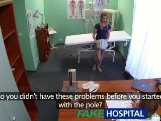 Fakehospital Inocente Rubia Obtiene El Masaje De Los Médicos